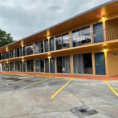 Royal Inn Live Oak Dış mekan fotoğraf